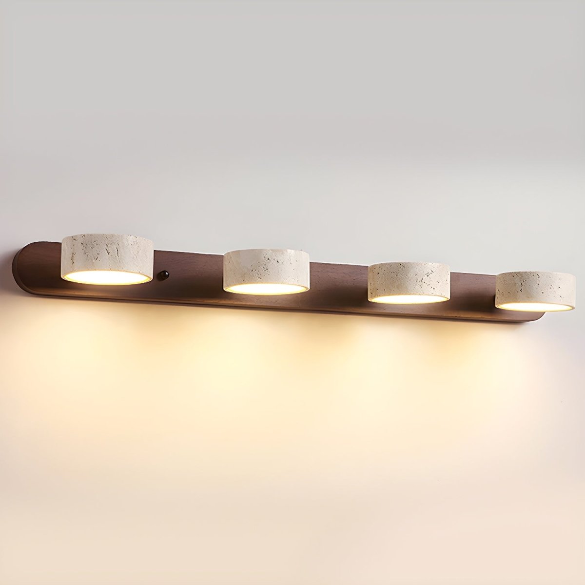 CAVÉRA – LED-Wandleuchte aus Travertin für architektonischen Luxus 10