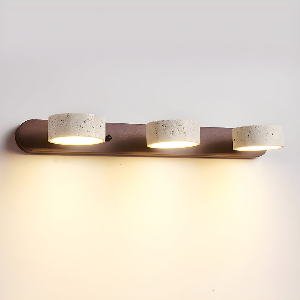 CAVÉRA – LED-Wandleuchte aus Travertin für architektonischen Luxus 9