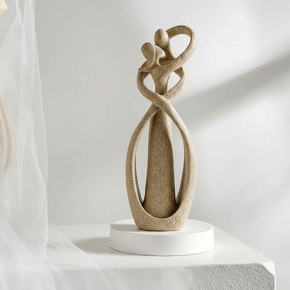 ETERNAL EMBRACE - Abstract sculpture as a symbol of timeless love