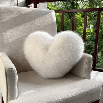 HEARTLUX – Weiches Herzkissen aus Kunstfell für moderne Wohndekoration 7
