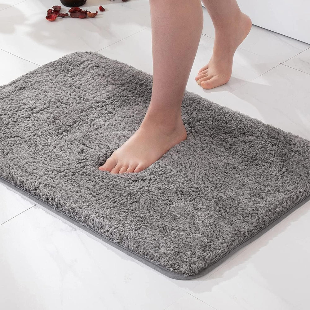 SOFTSTEP – Fell- und Plüschbadematte für luxuriösen Komfort 1